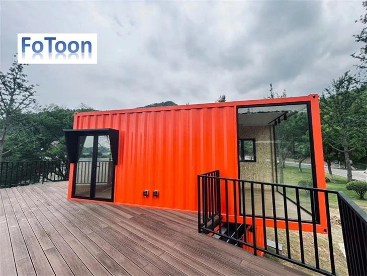 Portable Shipping Container Bar (8)